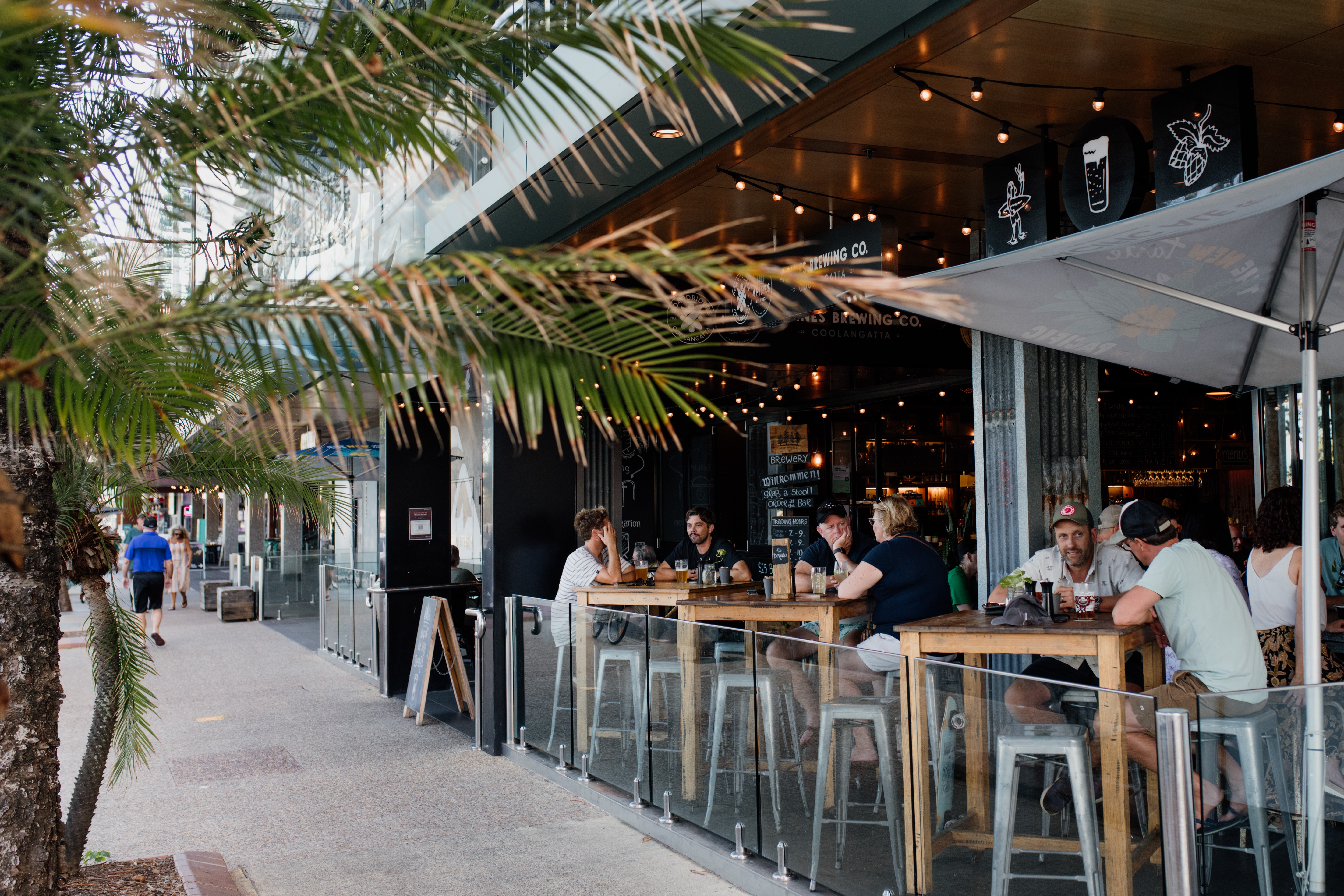 4 Pines x Boardriders Coolangatta - Outside